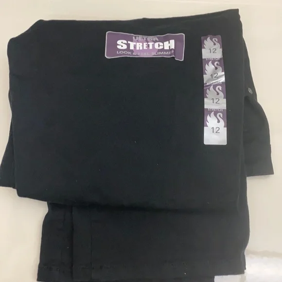 Gloria Vanderbilt AMANDA Classic Fit Tapered Black Jeans sz: 12 NWT - Picture 3 of 7